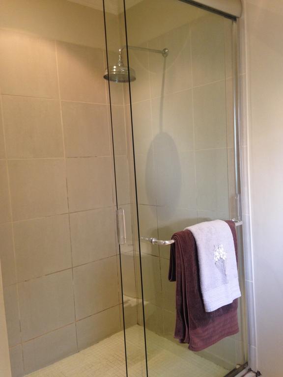 A Hundred Thousand Welcomes B&B Sandton Chambre photo